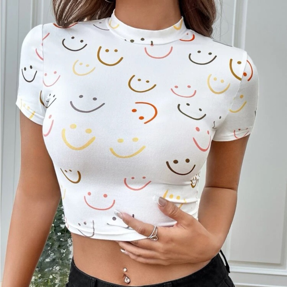 Smiley Face Print White Crop Top